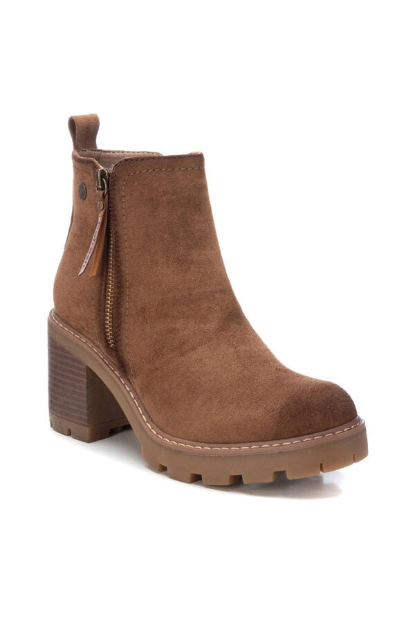 Refresh Chelsea heeled ankle boot with zip fastening vison