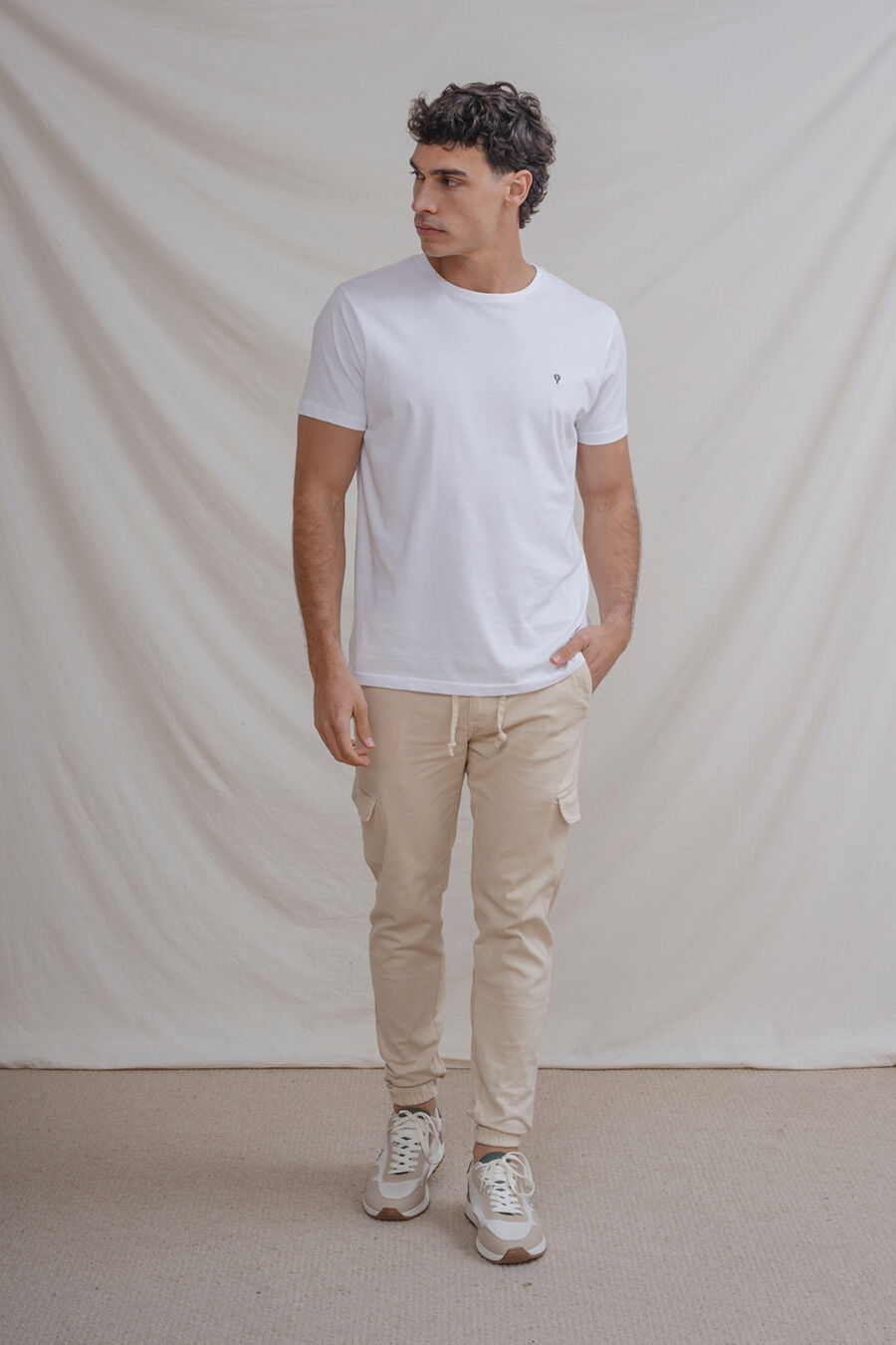 Pantalón chino cargo