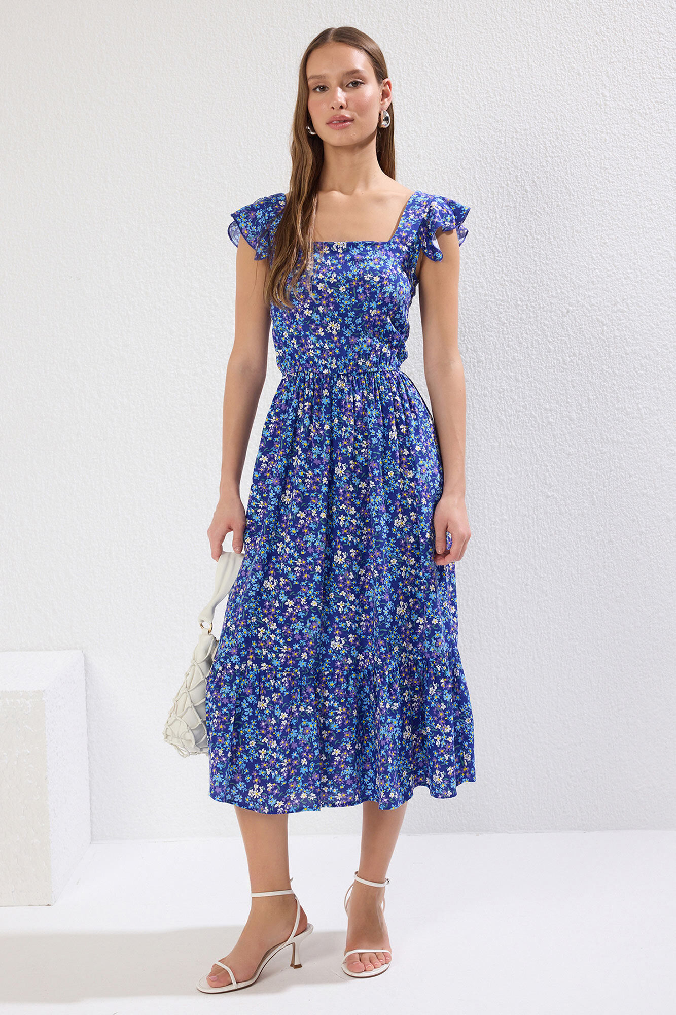 Trendyol Vestido midi flores