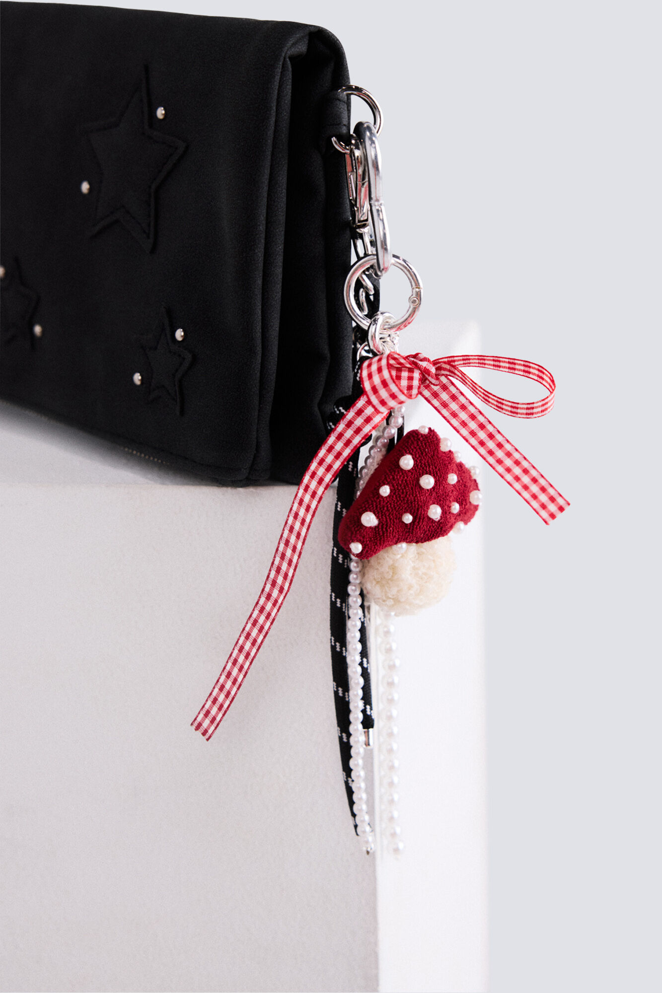 Springfield Pearl mushroom charm