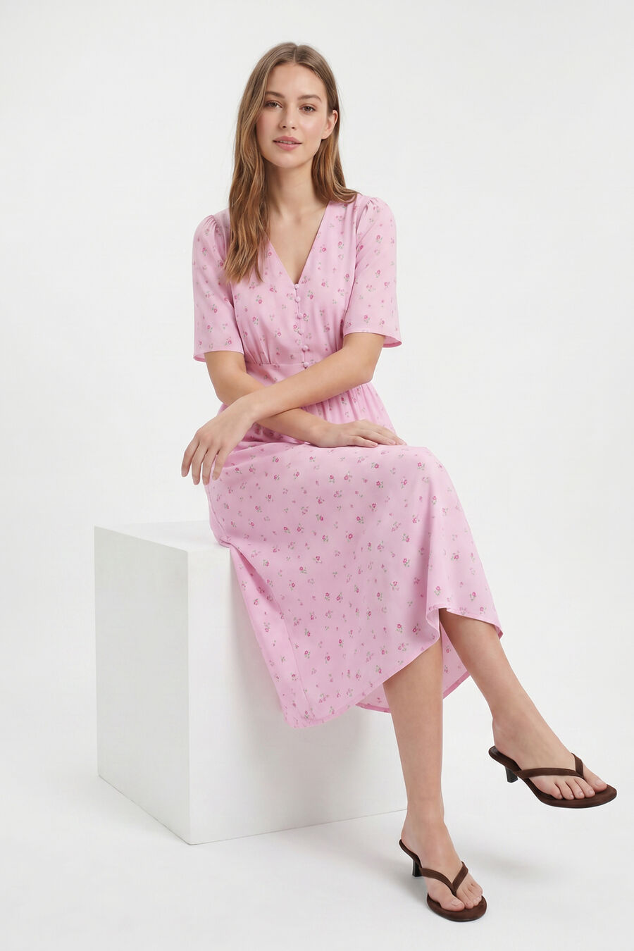 Vestido midi de manga corta estampado