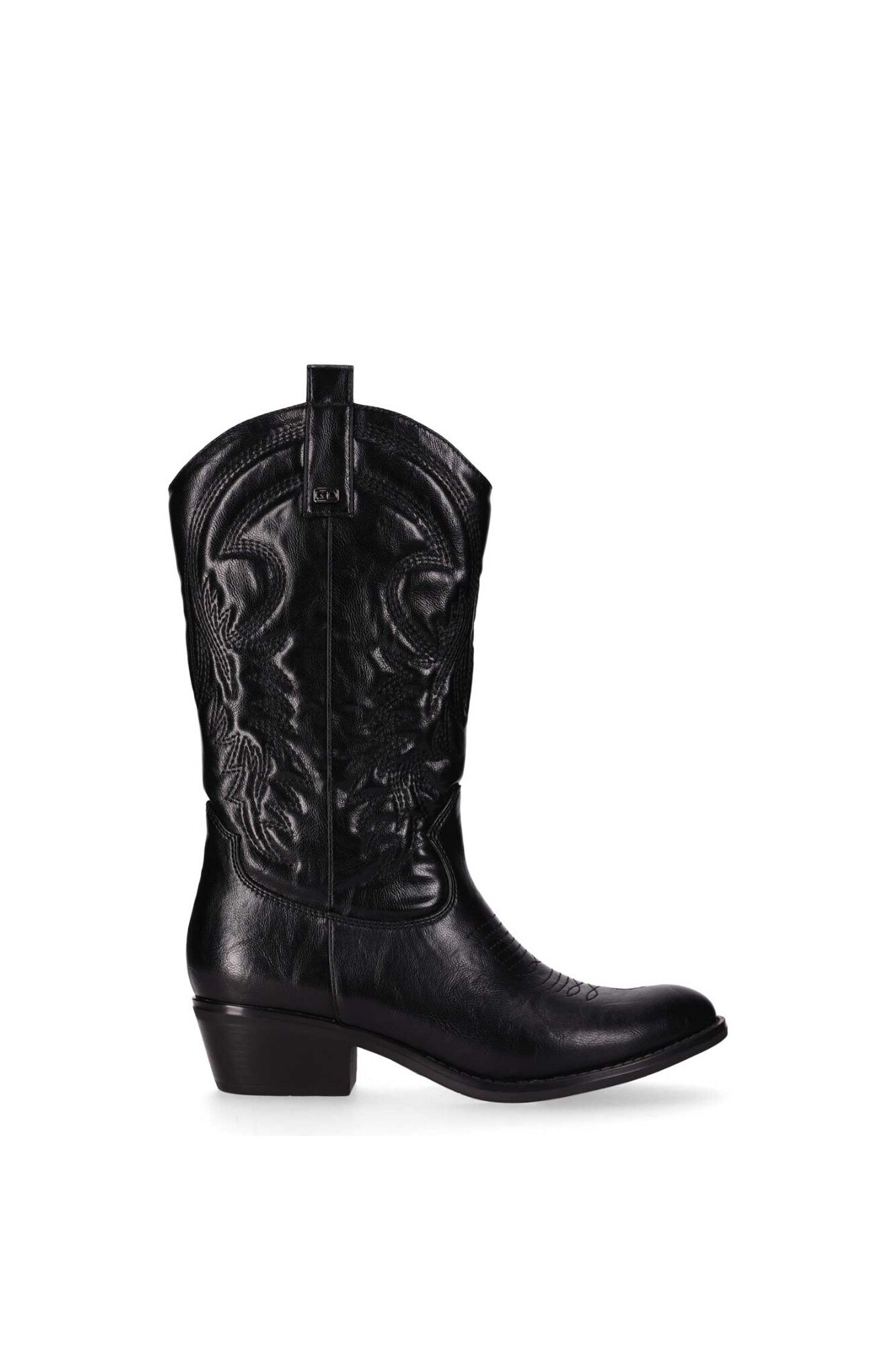 Chika 10 Cowboy boots with decorative embroidery