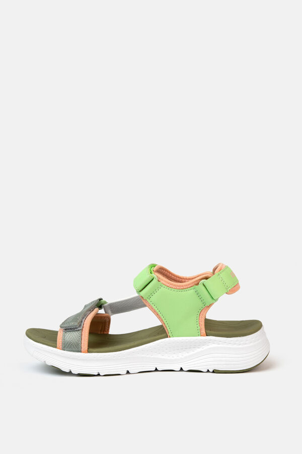 Izas Hiking sandal beige