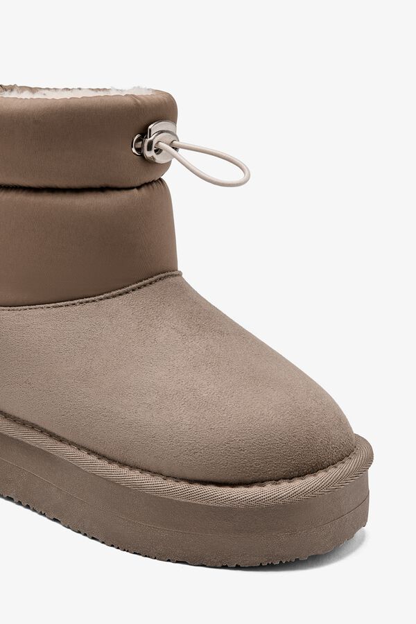 B&W Platform Australian boots blue