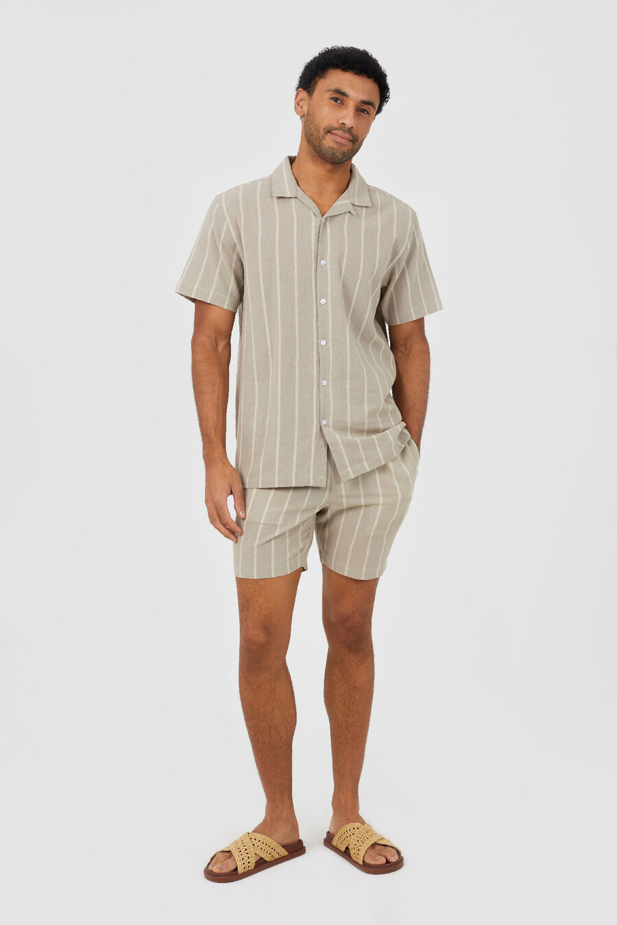 Camisa a rayas manga corta