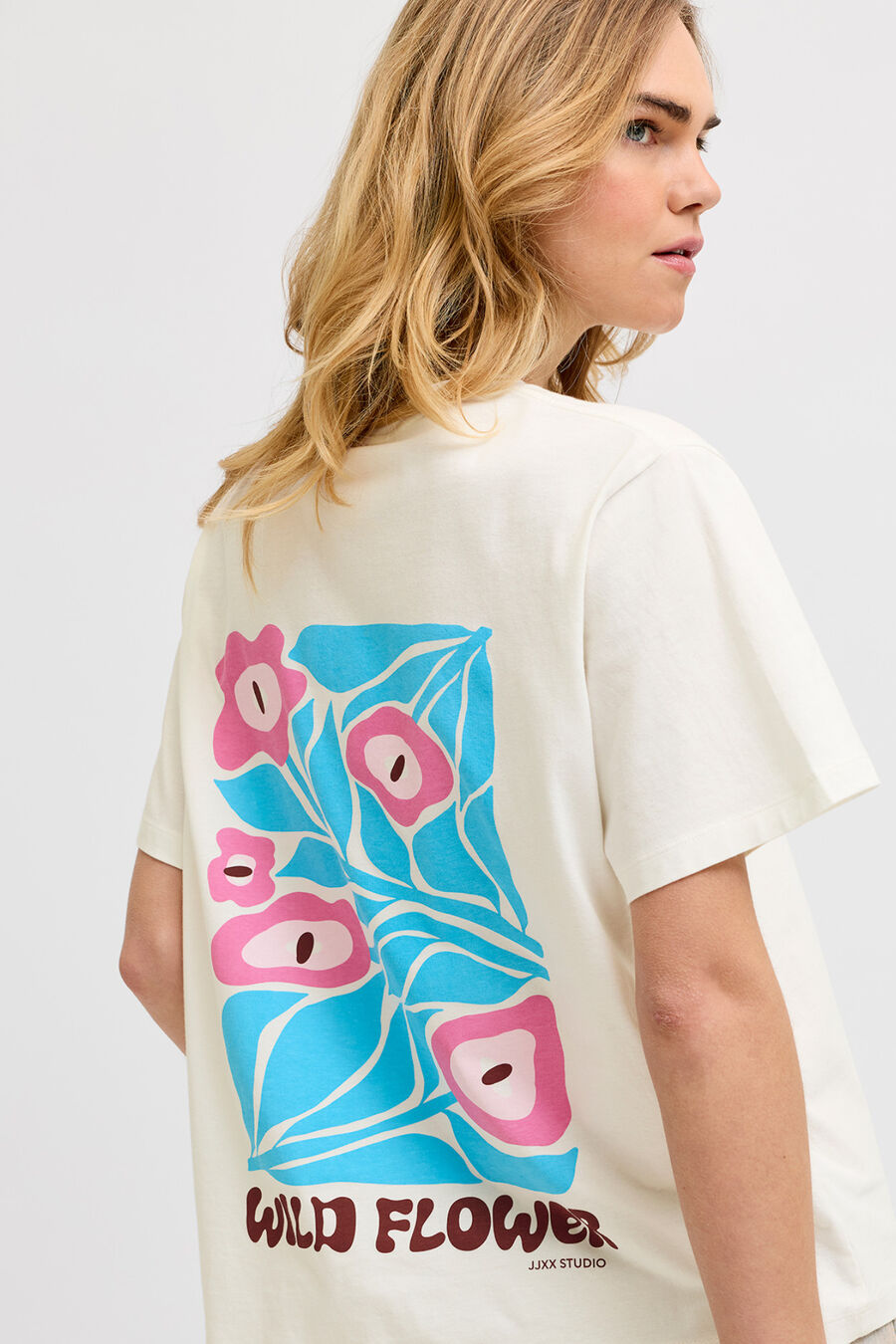Camiseta loose manga corta