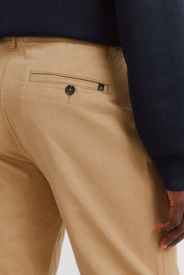 Springfield Pantalón estructura comfort fit beige