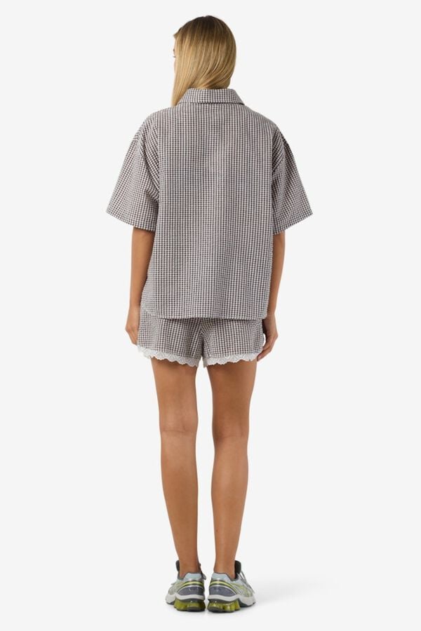 Noisy May Camisa oversize con mangas 2/4 marr&oacute;n