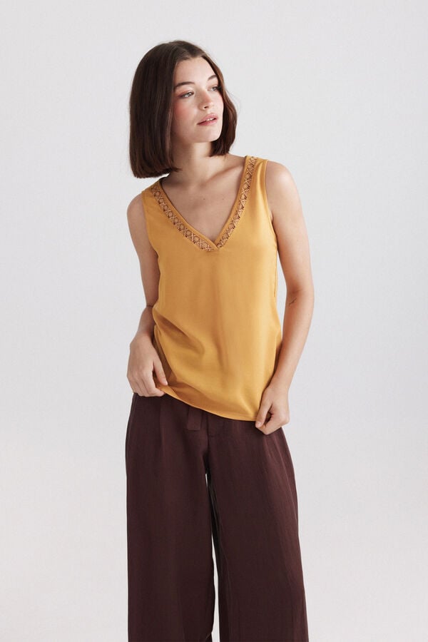 Springfield Embroidered neckline vest top printed