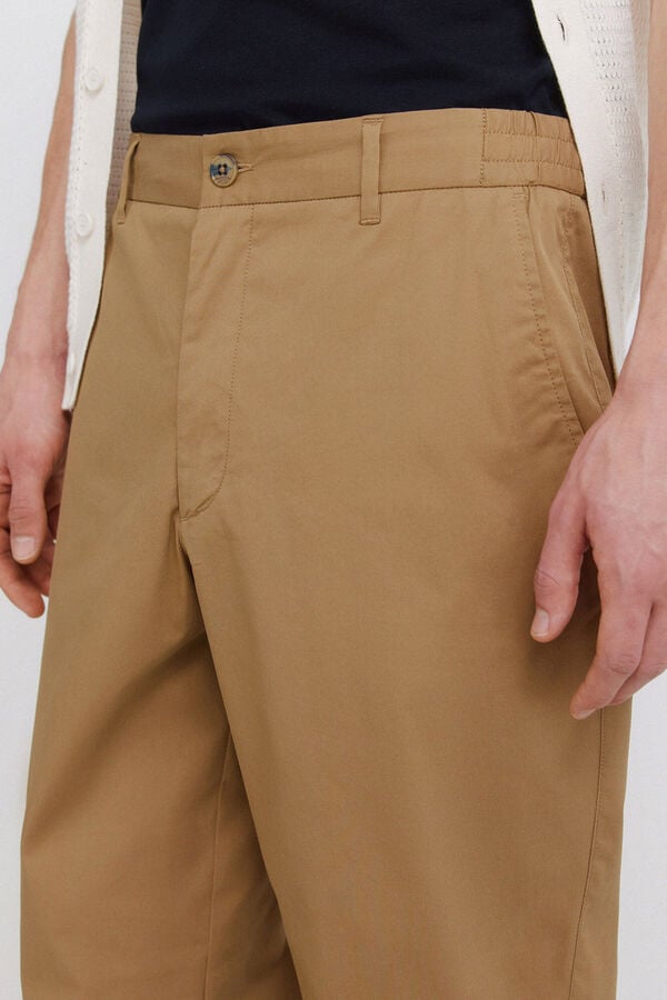 Springfield Lagane chino pantalone opu&scaron;tenog kroja Bež