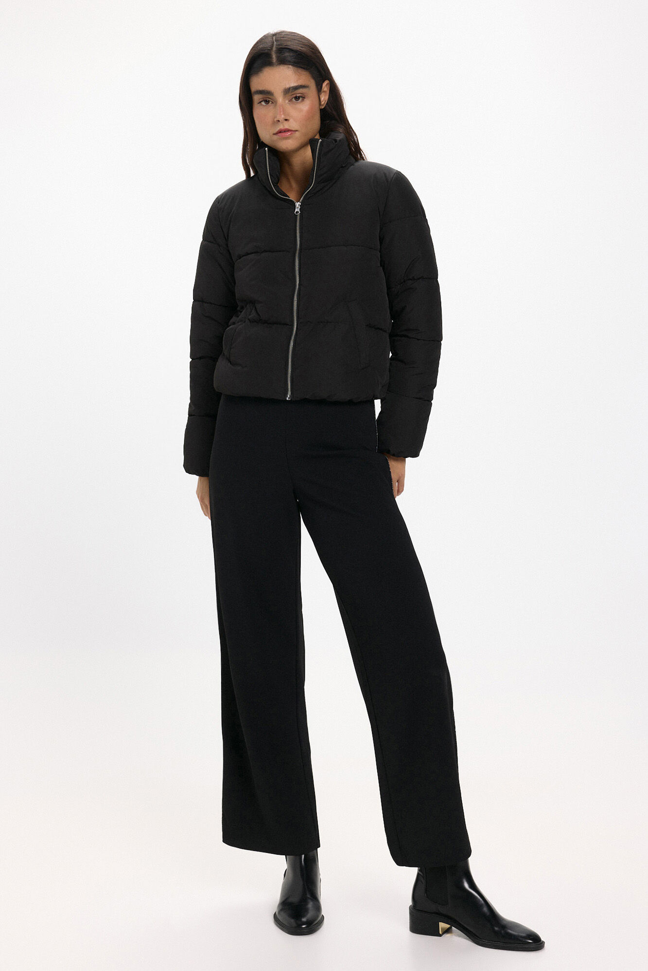 JDY R&ouml;vid kab&aacute;t