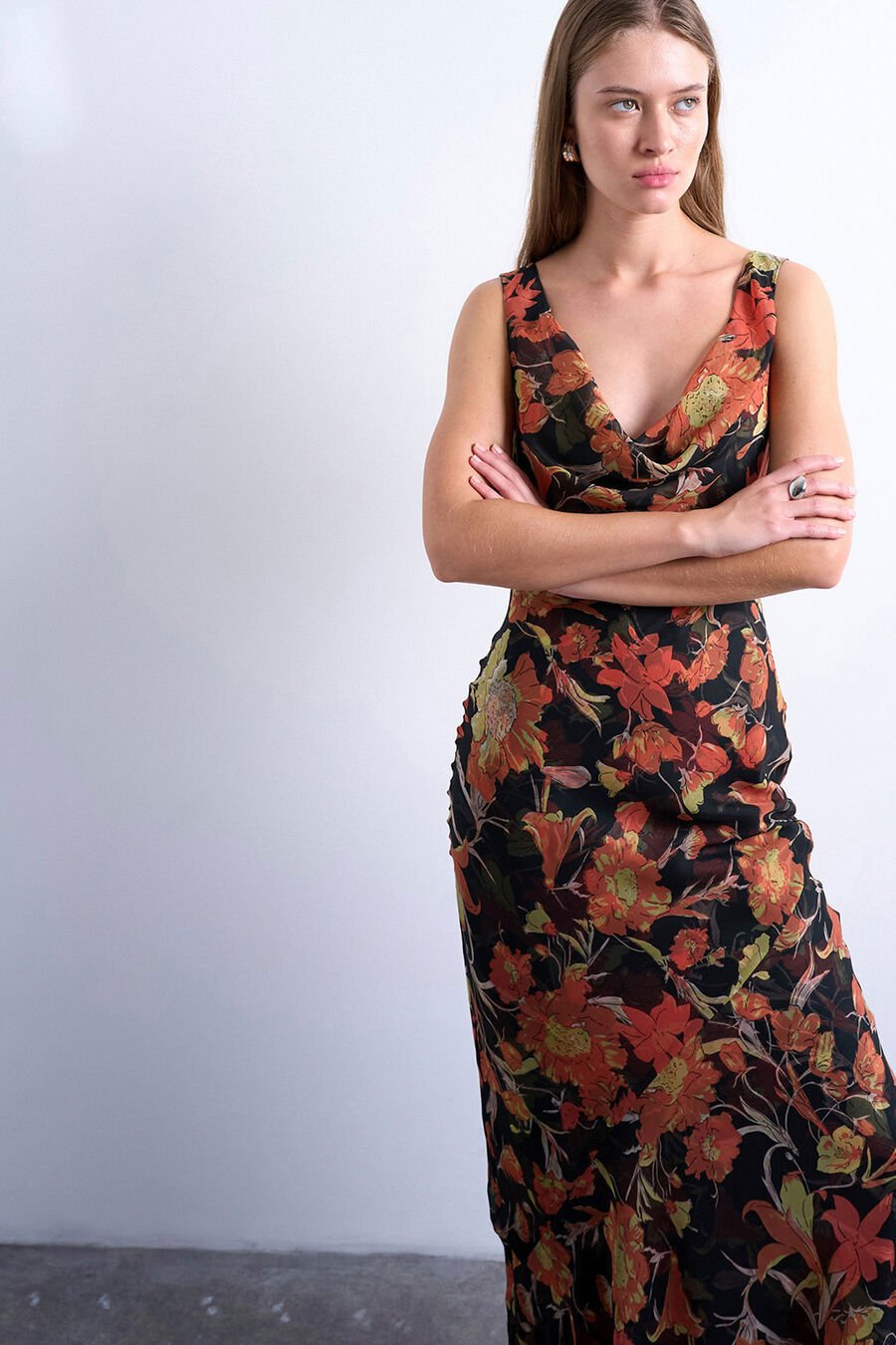 Vestido largo con estampado de flores