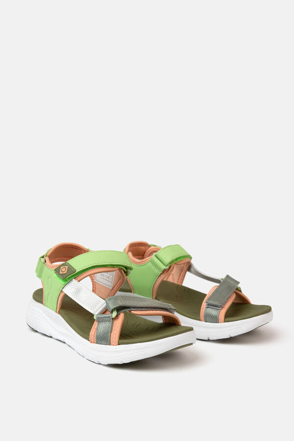Izas Hiking sandal beige