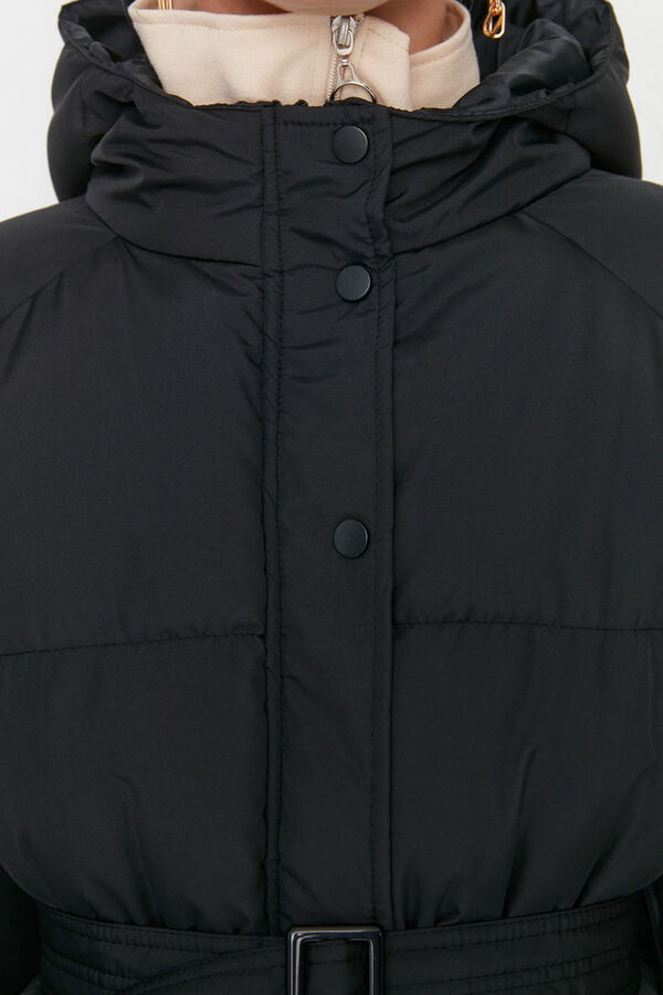 Trendyol Casaco acolchoado preto