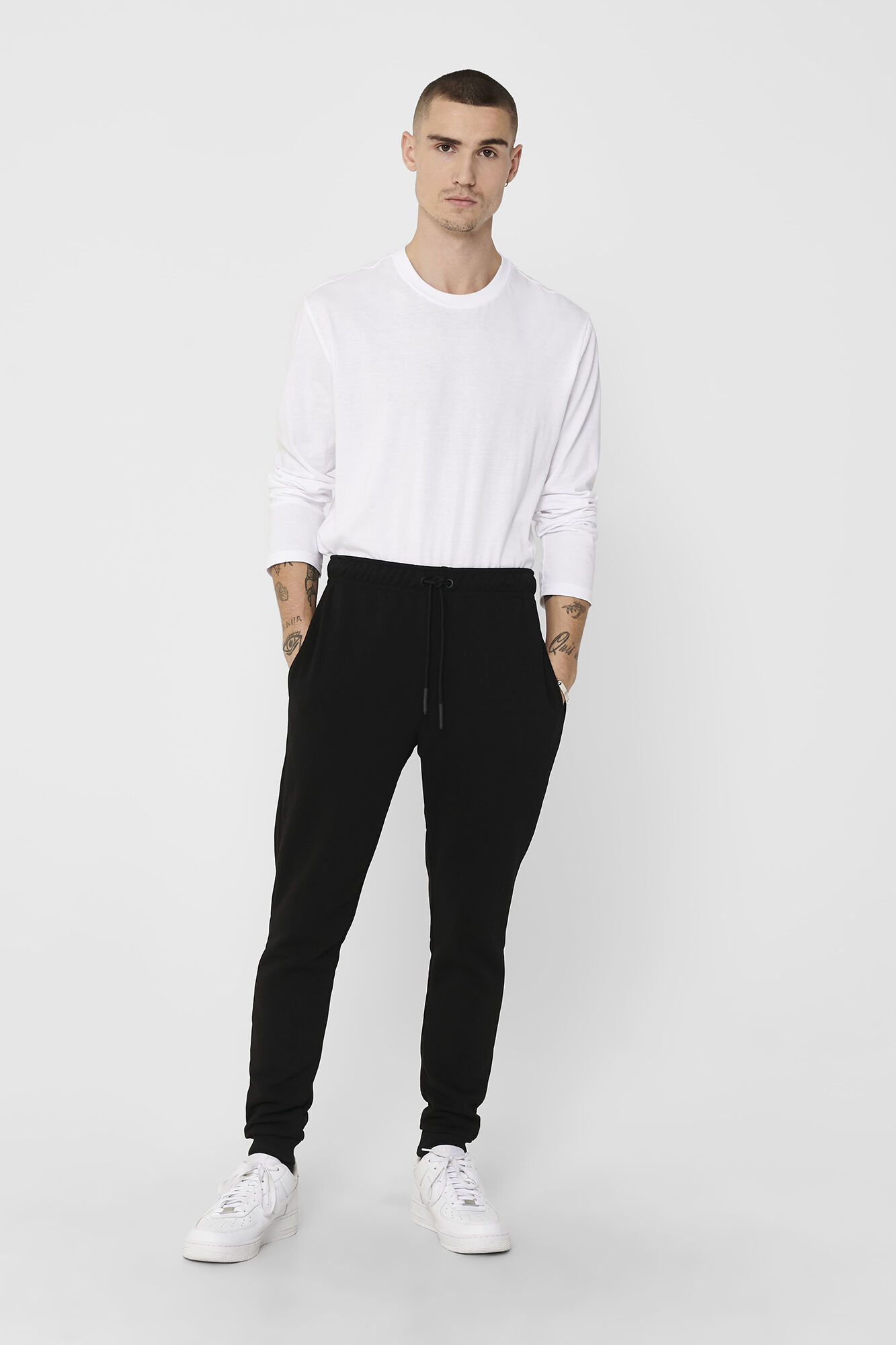 Thin sports trousers - Black - Men | H&M IN
