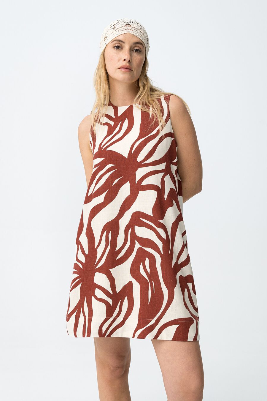 Vestido recto sin mangas