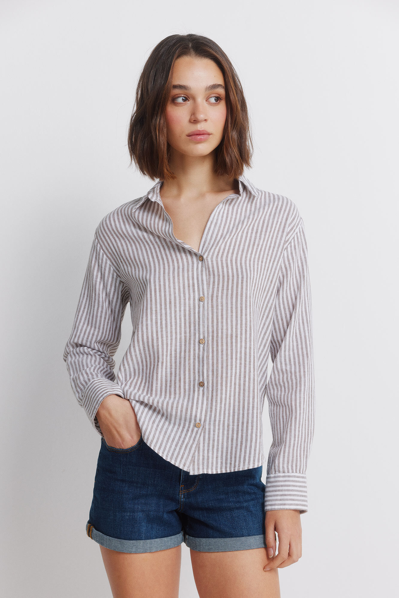 Springfield Semi-open linen shirt