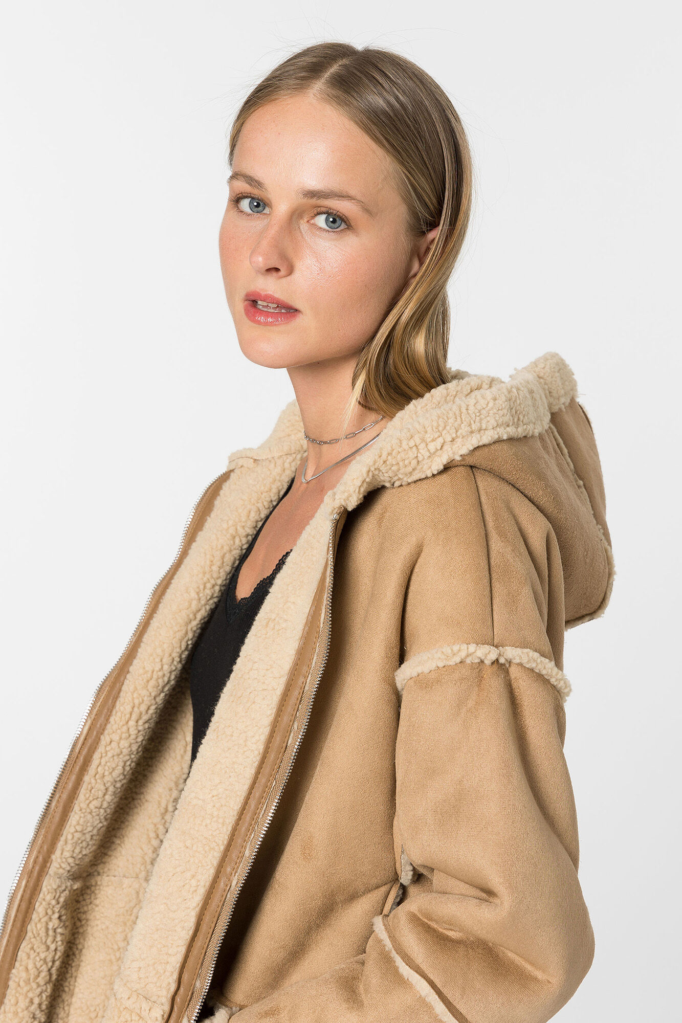 jacke mit schönem fell