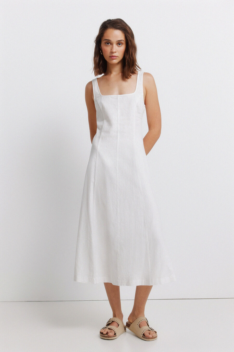 Vestido lino escote cuadrado