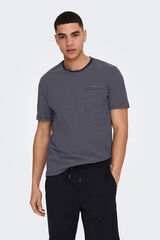 Only & Sons T-shirt with pocket and short sleeves black