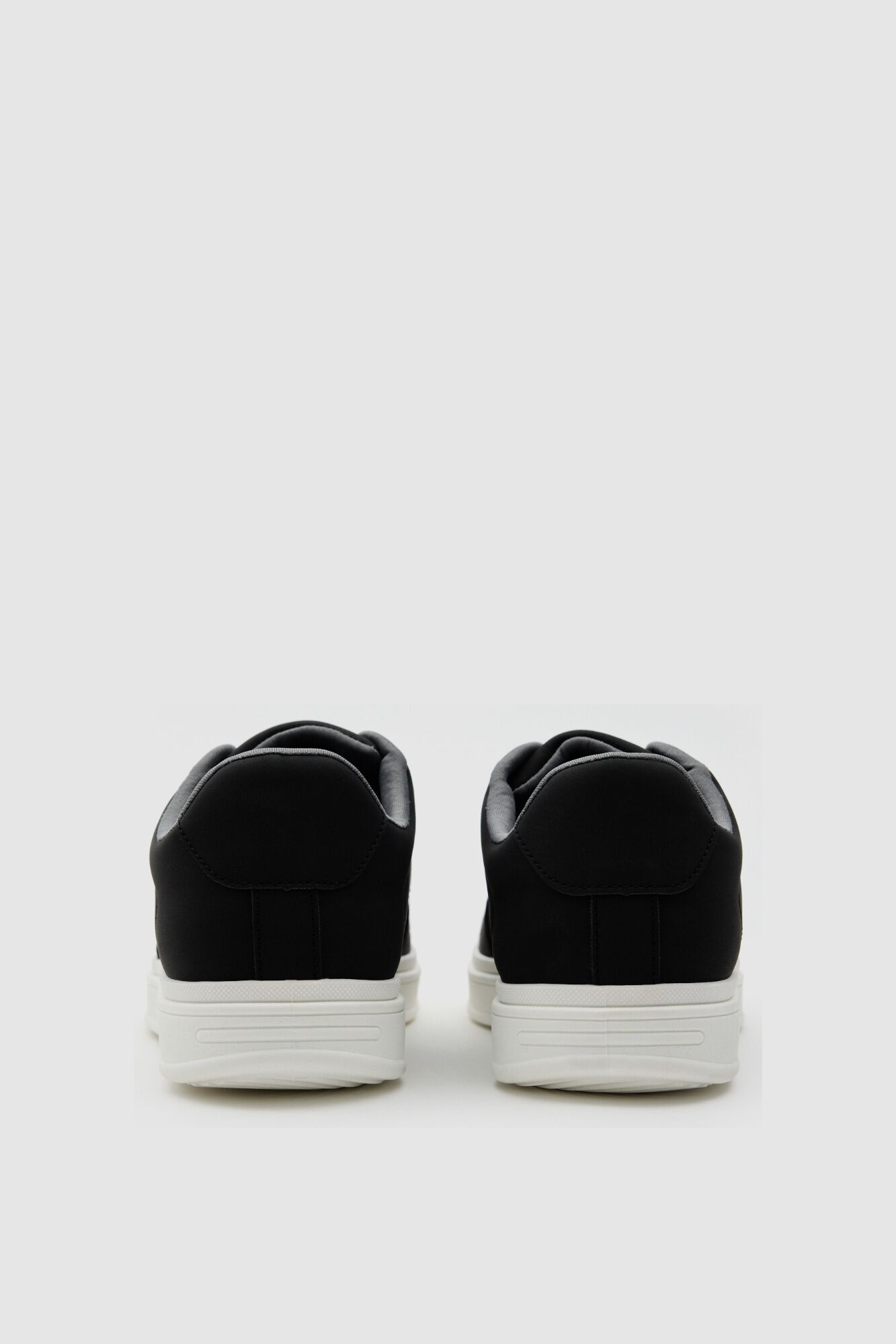 Inside Sneaker in Lederoptik