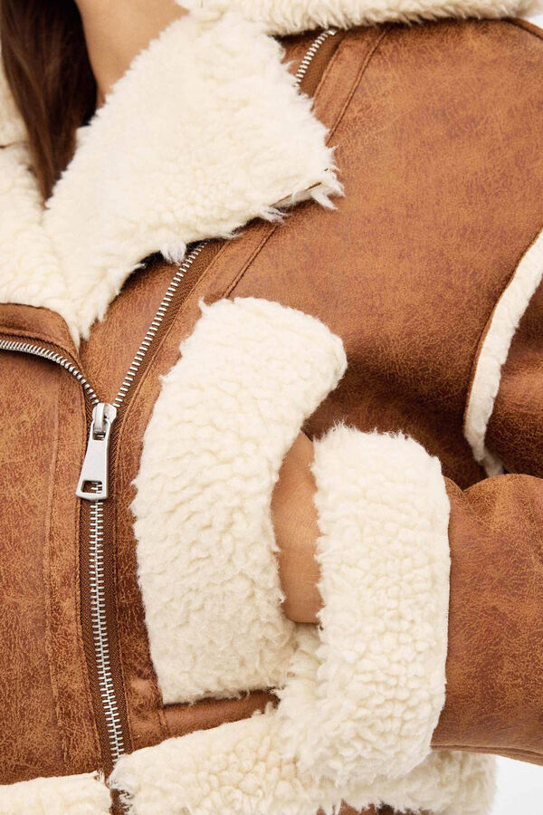 Inside Cazadora Borreguillo Aviador marr&oacute;n