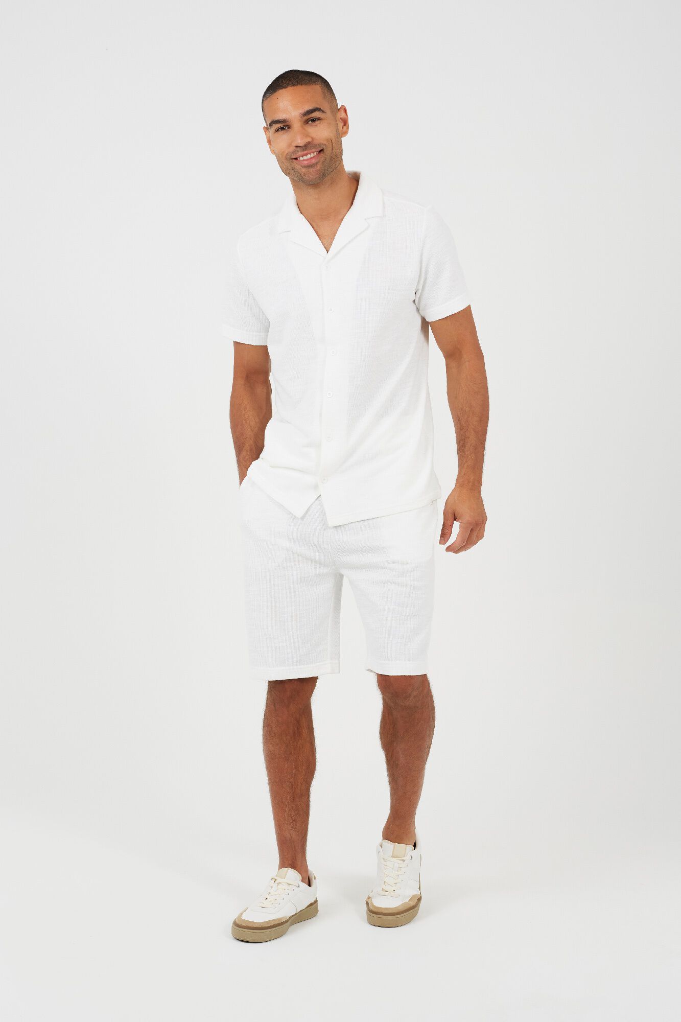 Brave Soul Short con textura