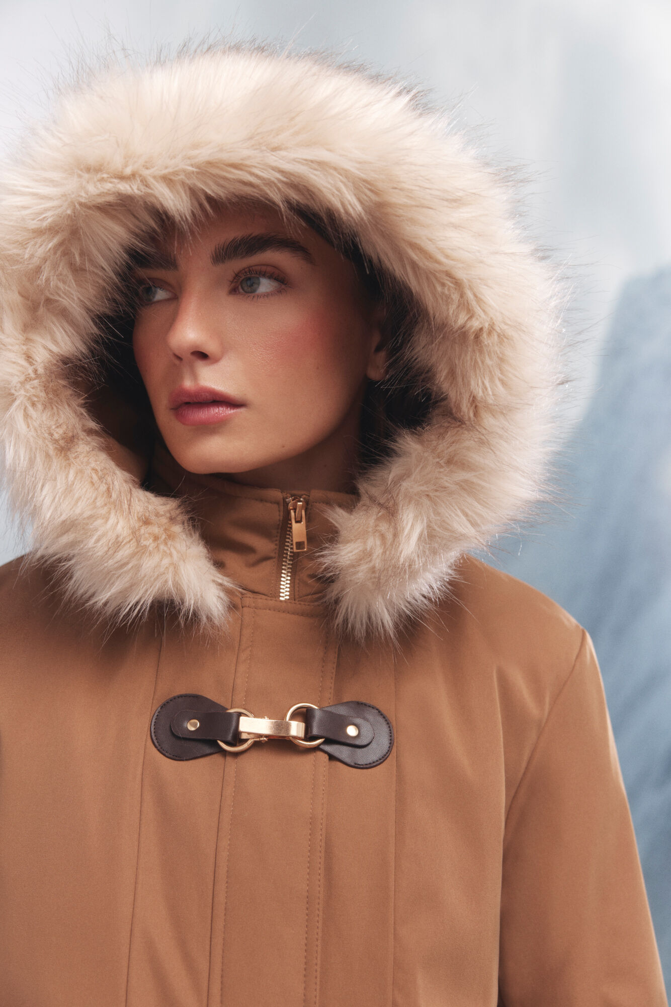 Springfield Sorona Aura metal fastening hood parka