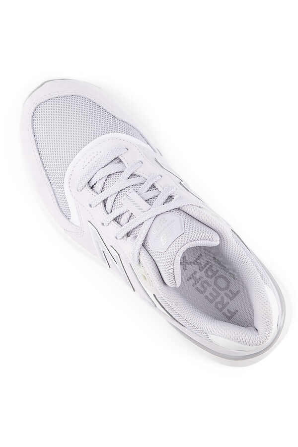 New Balance Zapatilla Casual FreshFoam Walking 880 v7 gris