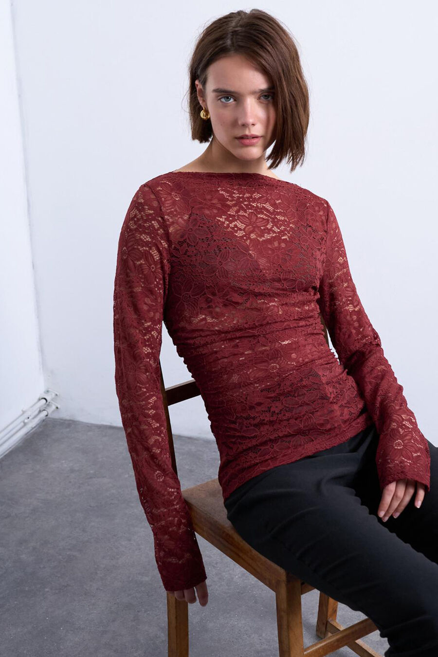 Top de lenceria de manga larga