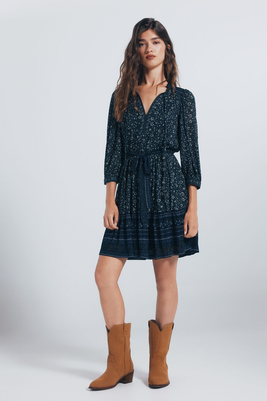 Vestido corto estampado cenefa