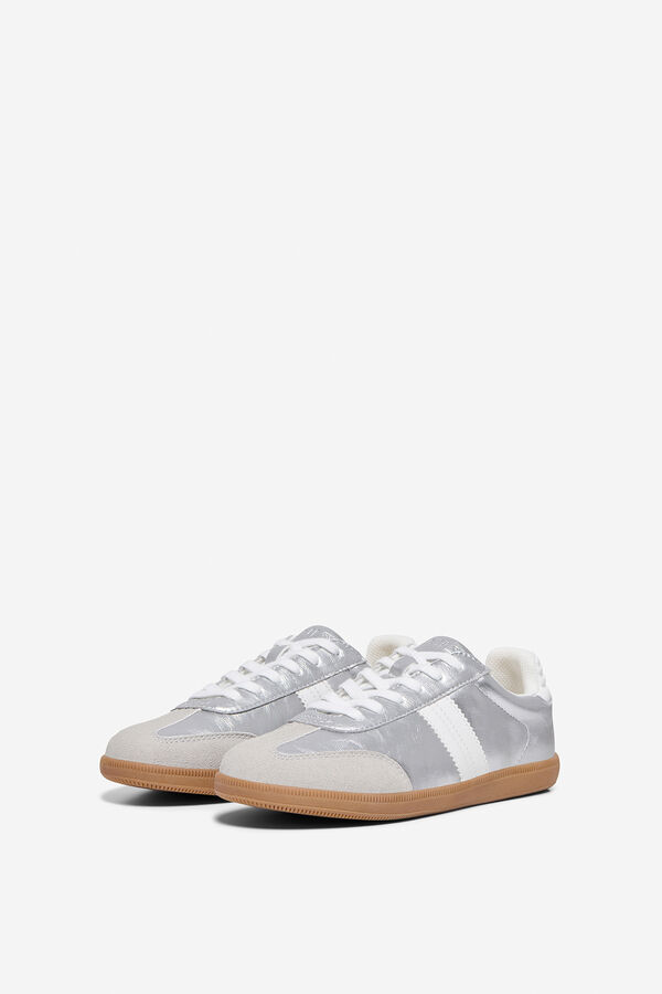 Only Zapatilla baja contraste franja gris