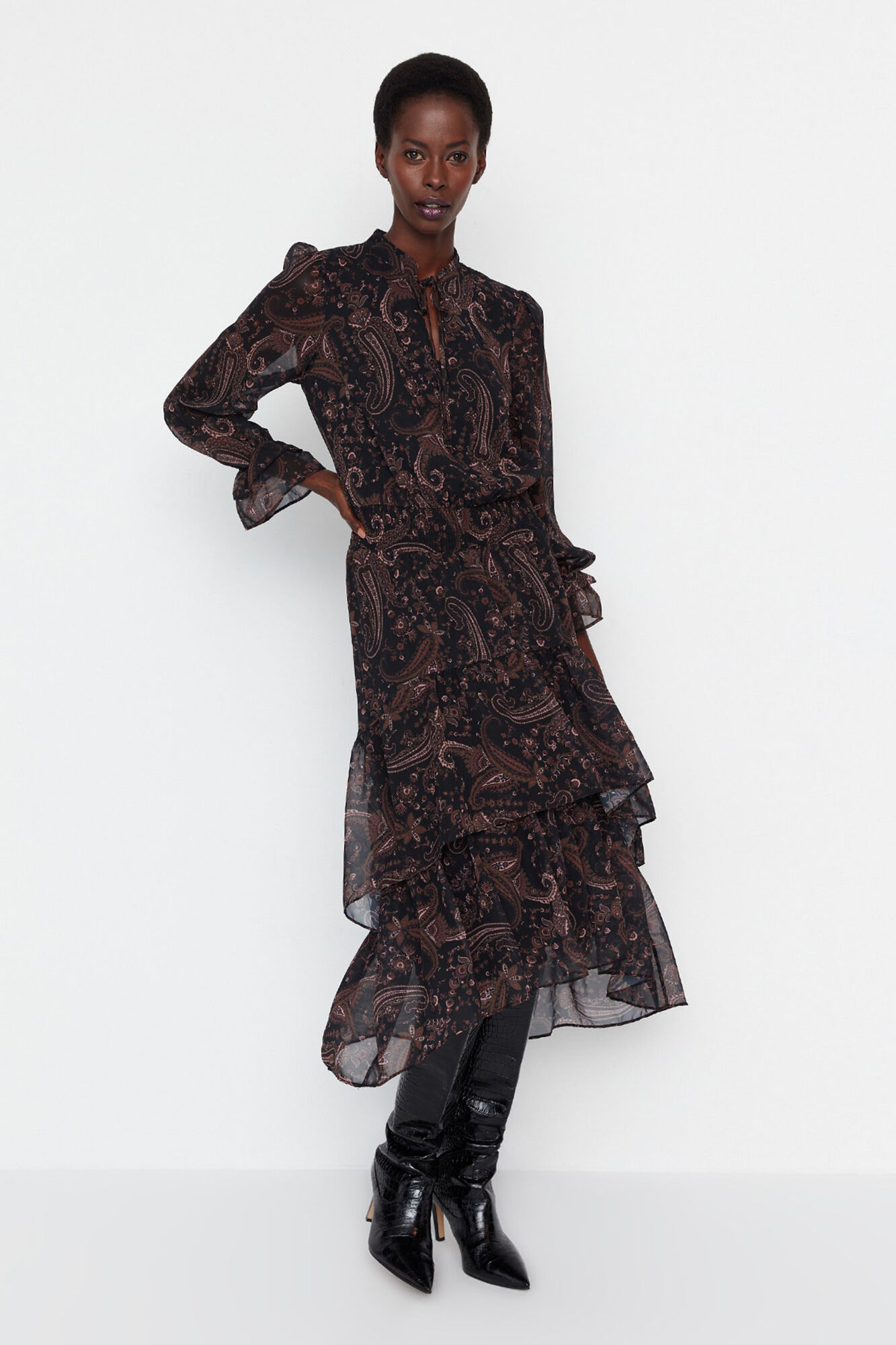 Trendyol Vestido cuello halter