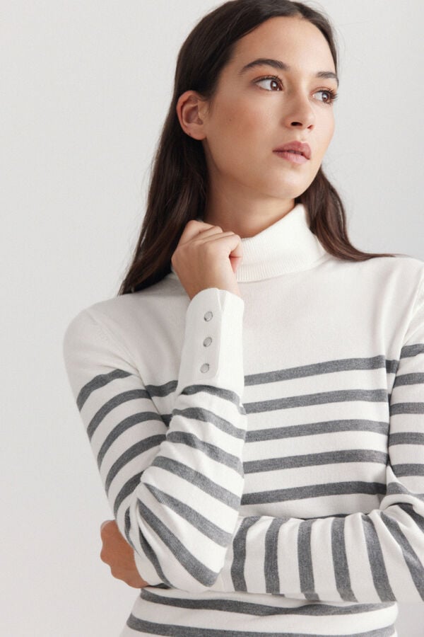 Springfield High neck jumper with button cuffs beige