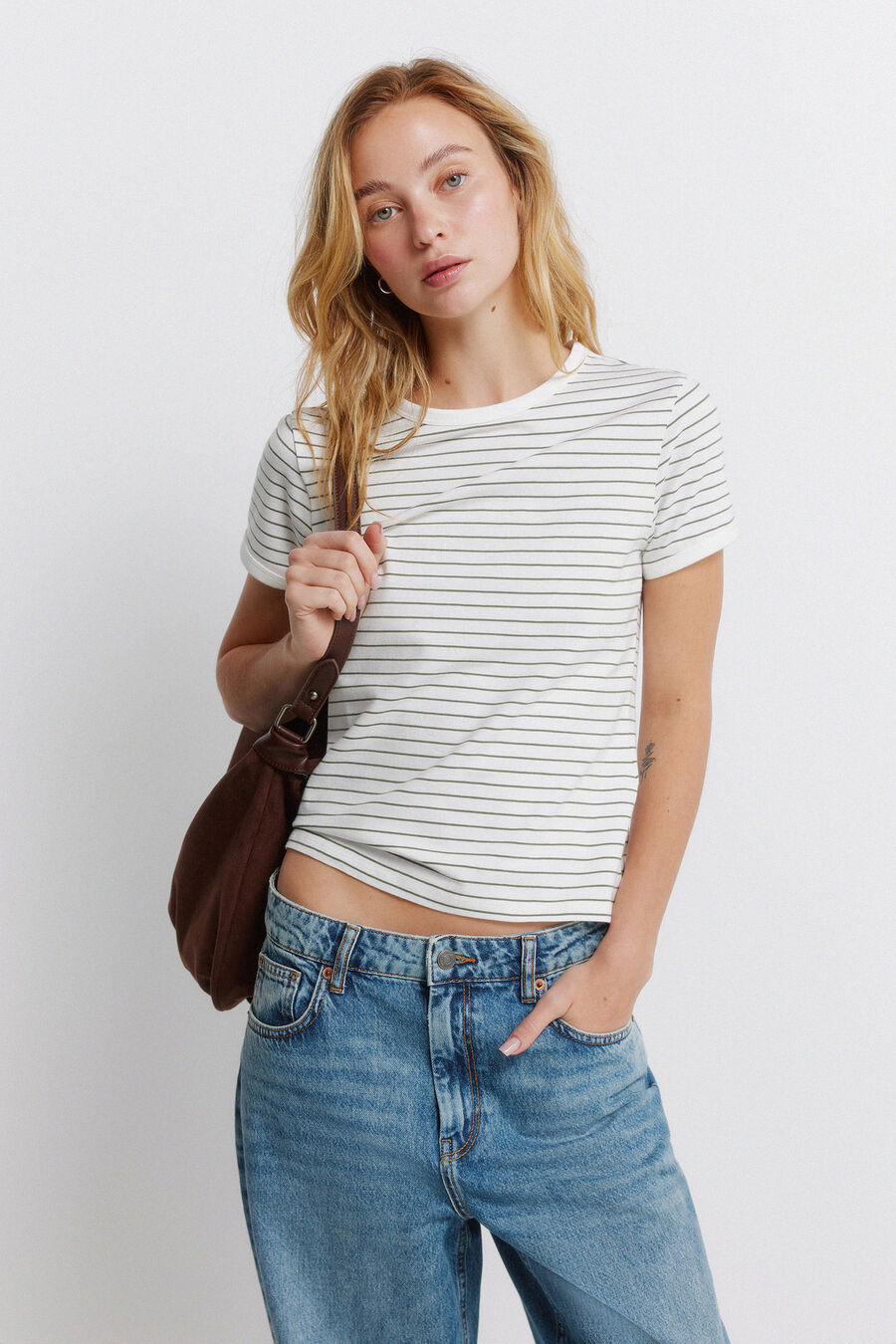 Camiseta básica entallada