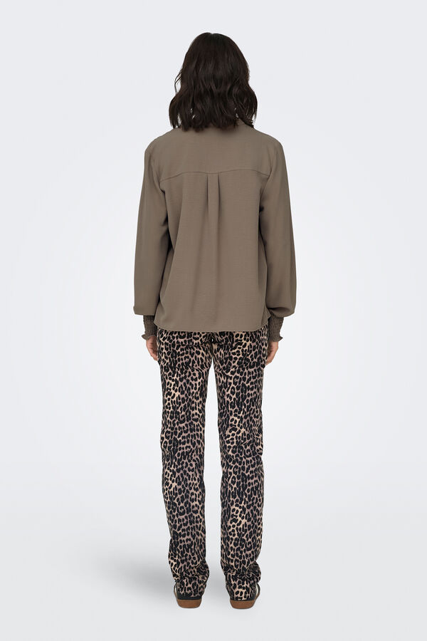 Only Blusa manga larga frunces marr&oacute;n