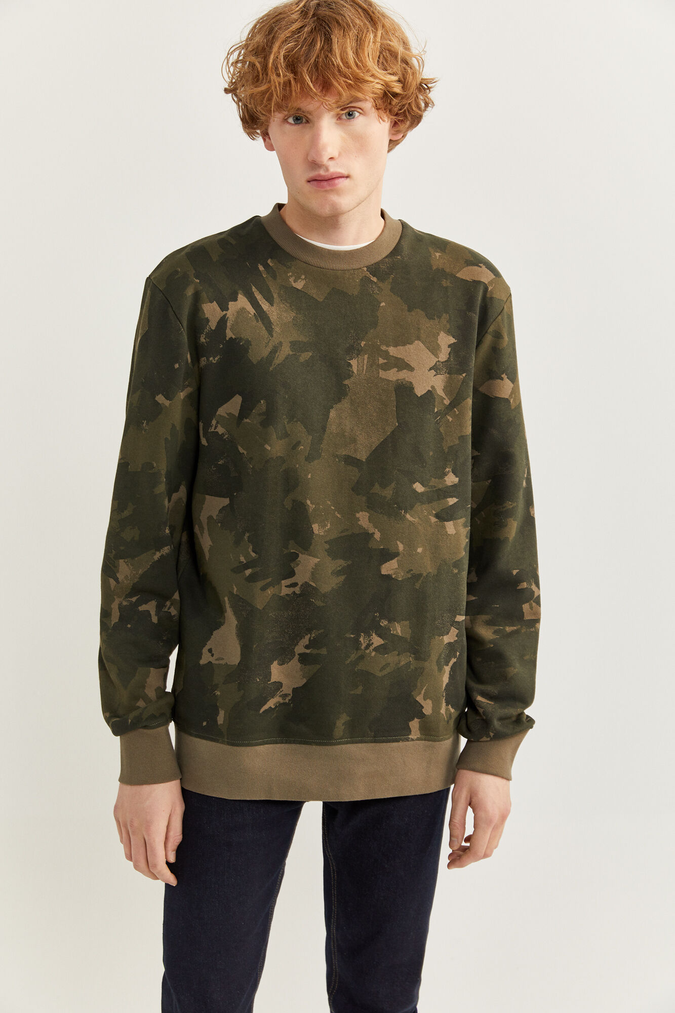 camo crew neck sweatshirt