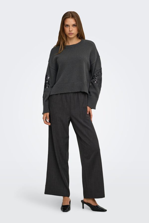 Only Pullover mit Rundhalsausschnitt und Applikationen Grau