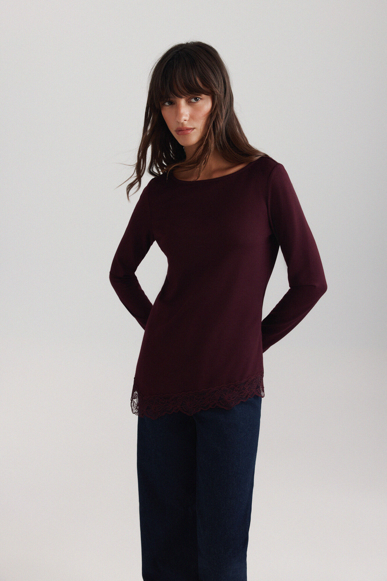 Springfield Camisola fina assim&eacute;trica lace