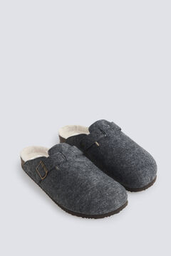 Springfield Felt buckle clogs