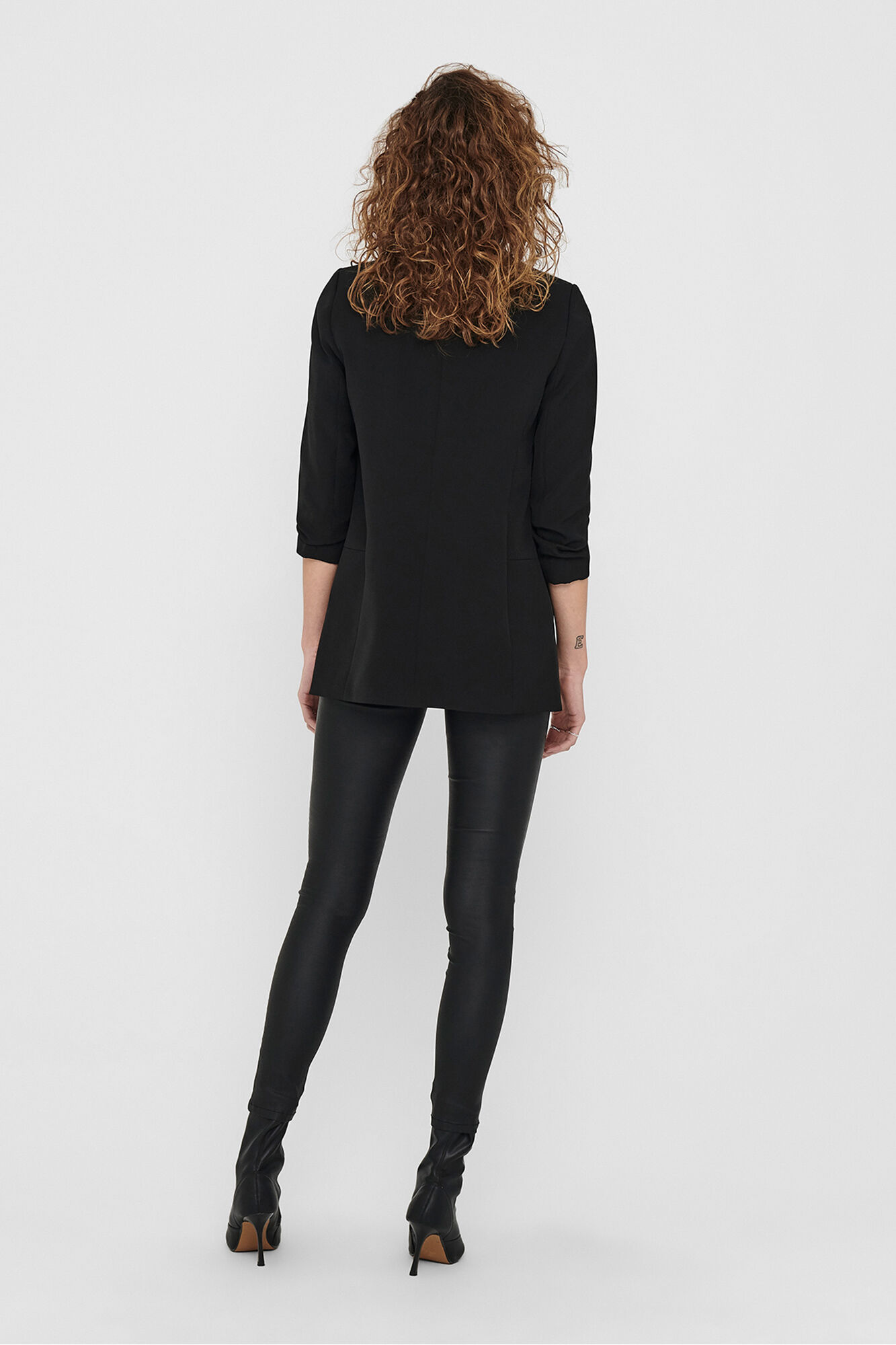 Only Blazer abierta manga remangada