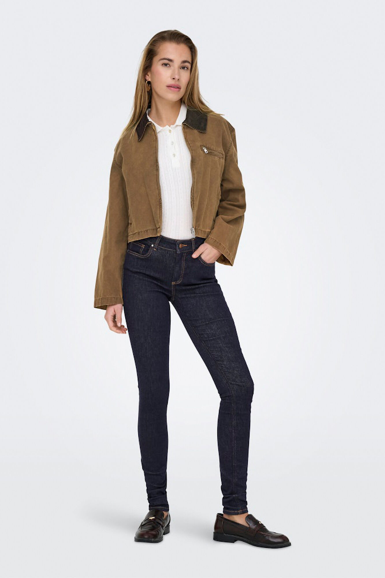 Only Chaqueta corta con cremallera