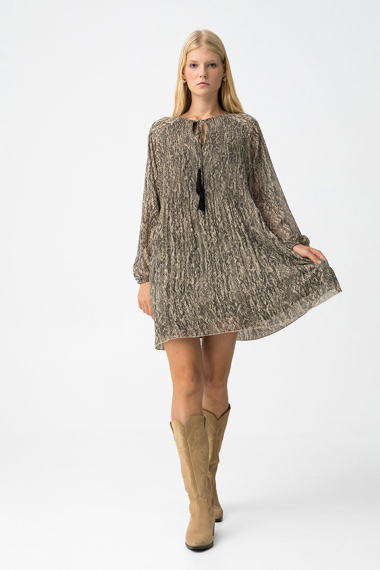 Tiffosi Vestido Plisado con Cord&oacute;n