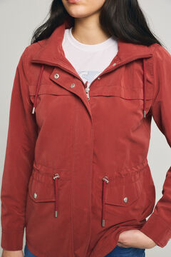 Only Parka corta con capucha