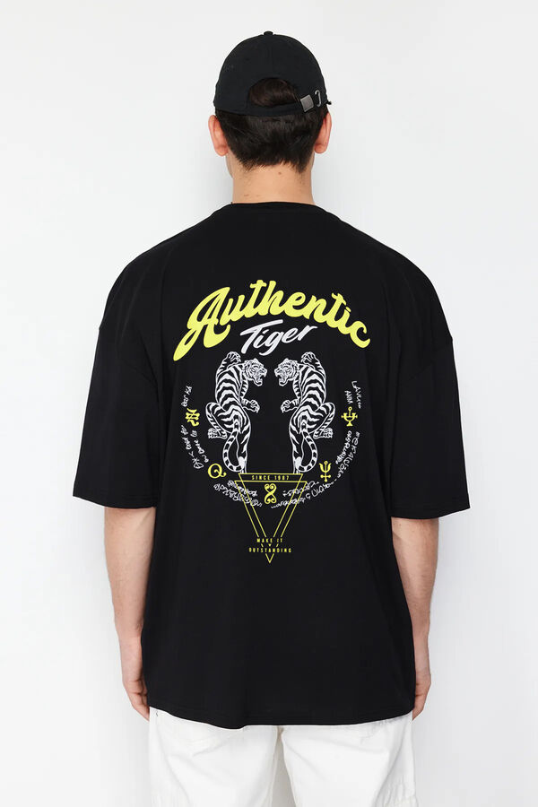 Trendyol Camiseta oversize manga corta negro