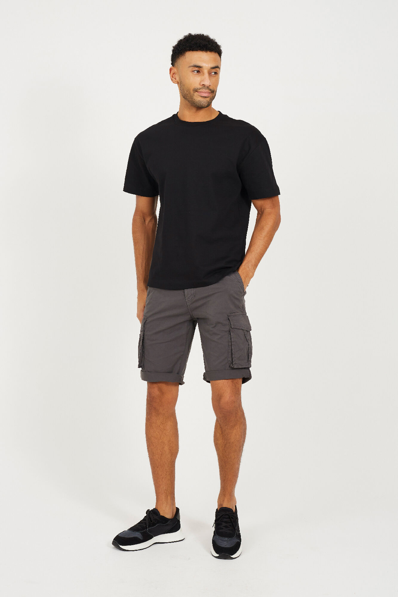 Brave Soul Short cargo con siete bolsillos