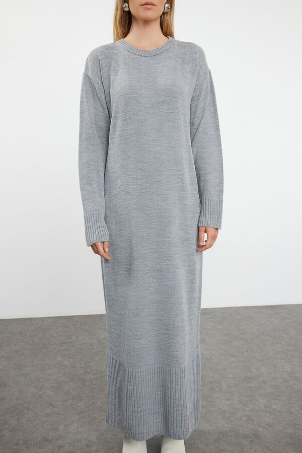 Trendyol Kleid und Strickjacke Set Grau