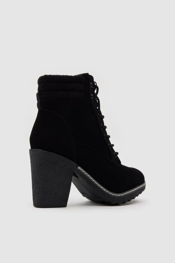 Inside Platform hiker ankle boots black