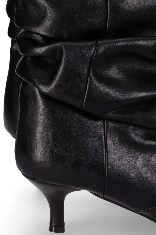 Chika 10 Stiletto heel pointed ankle boots black