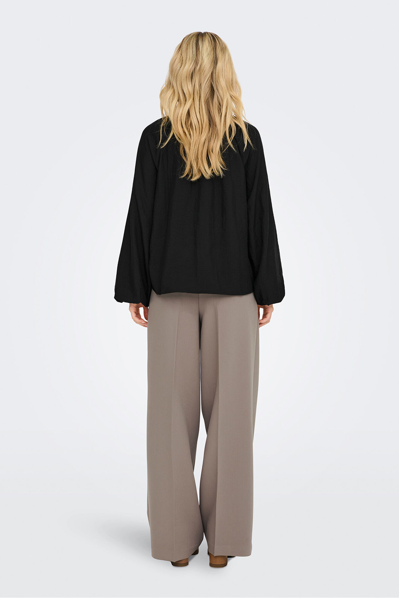 JDY Camisa manga larga bordada